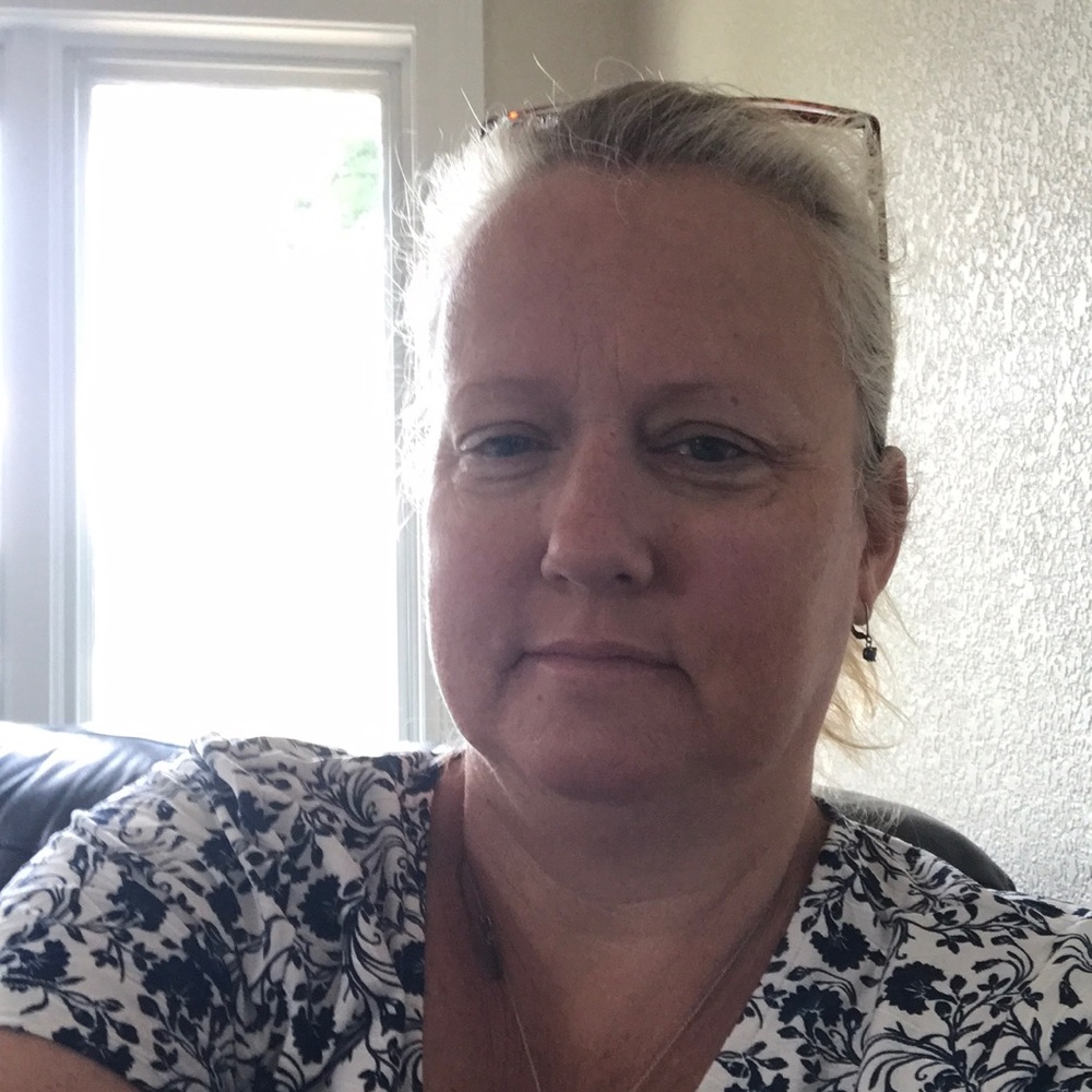 Meet your Posher, Carey